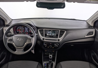 Подержанный автомобиль Hyundai Solaris Sedan 2020 года (14 фото)