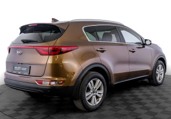 Подержанный автомобиль Kia Sportage 2017 года (5 фото)