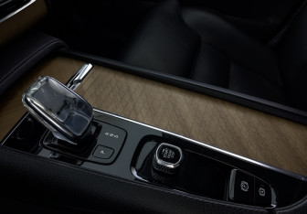 Подержанный автомобиль Volvo XC90 2021 года (27 фото)