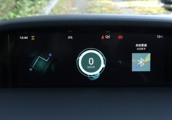 Подержанный автомобиль Changan UNI-K 2023 года (11 фото)