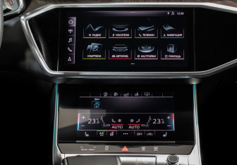 Подержанный автомобиль Audi A7 2018 года (15 фото)