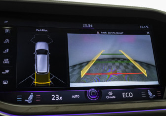 Подержанный автомобиль Volkswagen Touareg 2019 года (20 фото)