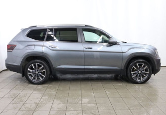 Подержанный автомобиль Volkswagen Teramont 2019 года (7 фото)