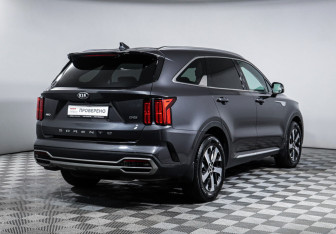 Подержанный автомобиль Kia Sorento 2020 года (5 фото)