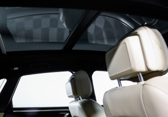 Подержанный автомобиль Porsche Macan 2018 года (17 фото)