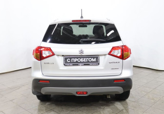 Подержанный автомобиль Suzuki Vitara 2016 года (5 фото)