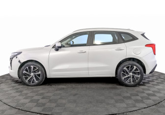 Подержанный автомобиль Haval Jolion 2022 года (8 фото)