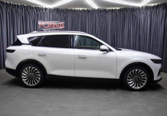 Подержанный автомобиль Voyah Free 2023 года (4 фото)