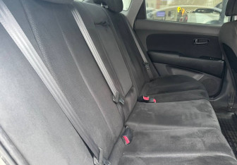 Подержанный автомобиль Hyundai Elantra Sedan 2008 года (11 фото)