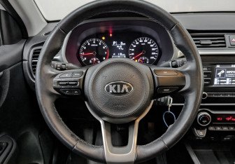 Подержанный автомобиль Kia Rio Sedan 2021 года (22 фото)