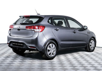 Подержанный автомобиль Kia Rio Hatchback 2017 года (5 фото)