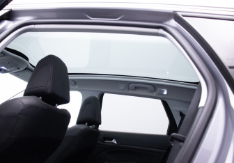 Подержанный автомобиль Peugeot 308 Wagon 2017 года (17 фото)