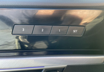 Подержанный автомобиль Volkswagen Touareg 2019 года (20 фото)