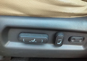 Подержанный автомобиль Hyundai Santa Fe 2011 года (14 фото)