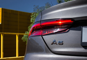 Подержанный автомобиль Audi A5 Coupe 2016 года (13 фото)