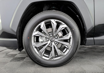 Новый Toyota RAV4 2025 (7 фото)