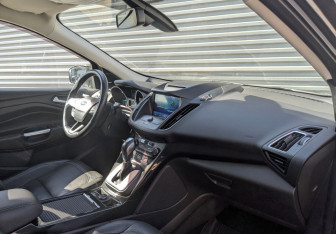 Подержанный автомобиль Ford Kuga 2017 года (11 фото)