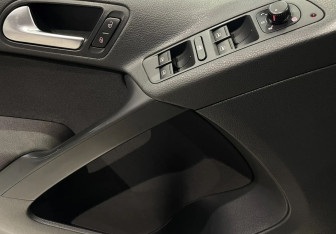 Подержанный автомобиль Volkswagen Tiguan 2014 года (19 фото)
