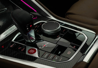 Подержанный автомобиль BMW X5 M 2024 года (13 фото)