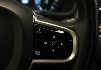 Подержанный автомобиль Volvo XC90 2016 года (12 фото)