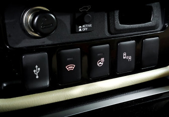 Подержанный автомобиль Mitsubishi Outlander 2020 года (29 фото)