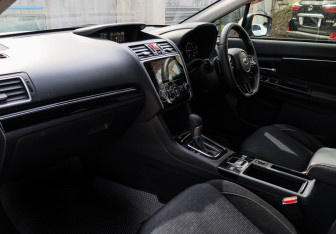 Подержанный автомобиль Subaru Levorg 2015 года (7 фото)