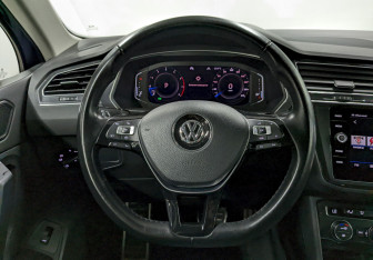 Подержанный автомобиль Volkswagen Tiguan 2019 года (25 фото)