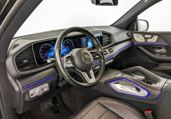 Подержанный автомобиль Mercedes-Benz GLE 2021 года (17 фото)