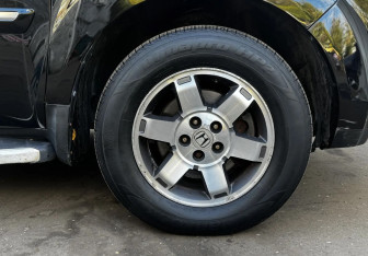 Подержанный автомобиль Honda Pilot 2008 года (15 фото)