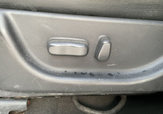 Подержанный автомобиль Geely Emgrand X7 2015 года (11 фото)