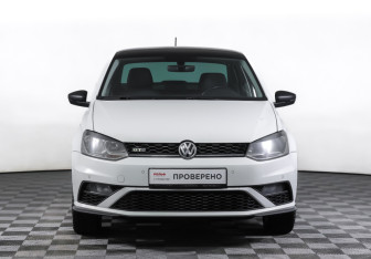 Подержанный автомобиль Volkswagen Polo Sedan 2017 года (2 фото)