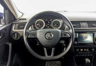 Подержанный автомобиль Skoda Rapid Liftback 2019 года (21 фото)