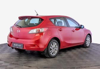 Подержанный автомобиль Mazda 3 Hatchback 2012 года (5 фото)