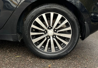 Подержанный автомобиль Kia Ceed Hatchback 2014 года (16 фото)