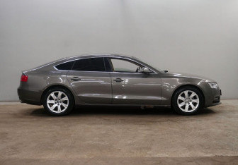 Подержанный автомобиль Audi A5 Liftback 2016 года (4 фото)