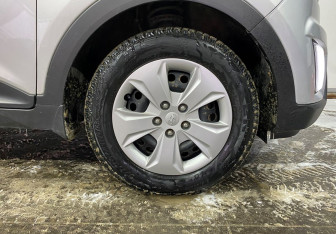 Подержанный автомобиль Hyundai Creta 2016 года (18 фото)