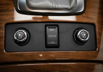 Подержанный автомобиль Infiniti FX 2013 года (21 фото)