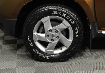 Подержанный автомобиль Renault Duster 2013 года (5 фото)