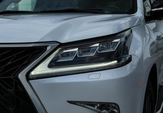 Подержанный автомобиль Lexus LX 2020 года (24 фото)