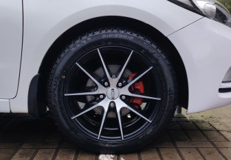 Подержанный автомобиль Kia Cerato Sedan 2014 года (13 фото)