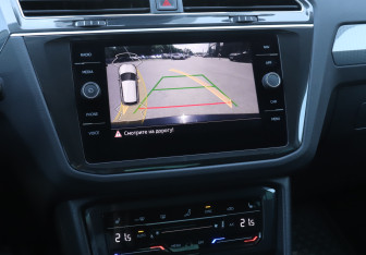 Подержанный автомобиль Volkswagen Tiguan 2021 года (16 фото)
