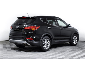 Подержанный автомобиль Hyundai Santa Fe 2015 года (5 фото)