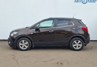 Подержанный автомобиль Opel Mokka 2013 года (8 фото)