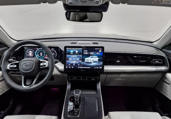 Новый GAC GS8 2025 (10 фото)