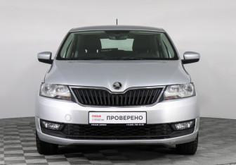 Подержанный автомобиль Skoda Rapid Liftback 2018 года (2 фото)