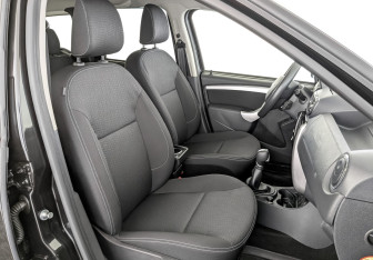 Подержанный автомобиль Nissan Terrano 2019 года (23 фото)