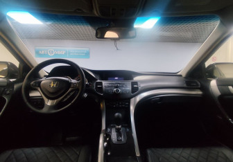 Подержанный автомобиль Honda Accord Sedan 2008 года (12 фото)