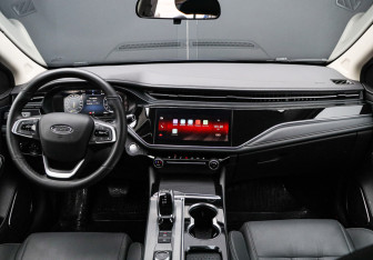 Подержанный автомобиль Omoda S5 2023 года (10 фото)