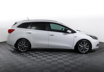 Подержанный автомобиль Kia Ceed Wagon 2015 года (4 фото)