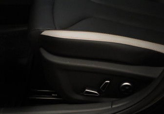 Подержанный автомобиль Changan UNI-V 2024 года (22 фото)